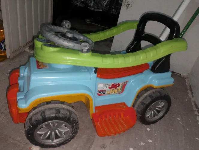 Carrinho manual infantil
