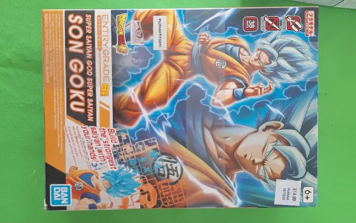 Entry Grade Super Saiyan God Super Saiyan Vegeta kit