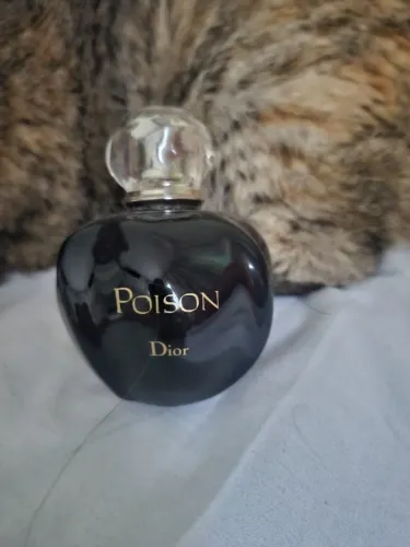 Perfume poison
