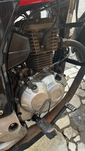 Moto boa para vender