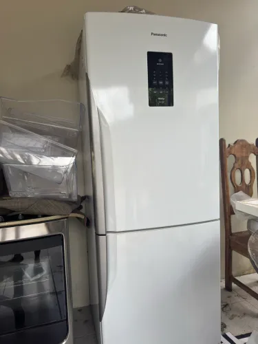 Geladeira Panasonic inverter 425 l