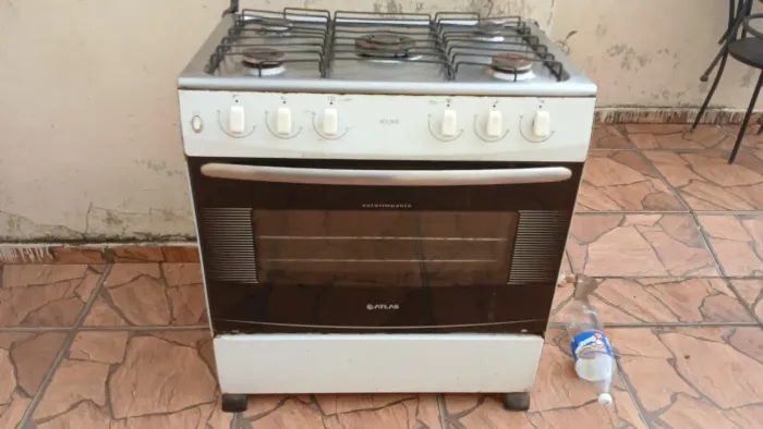 Fogão 5 bocas vendo urgente