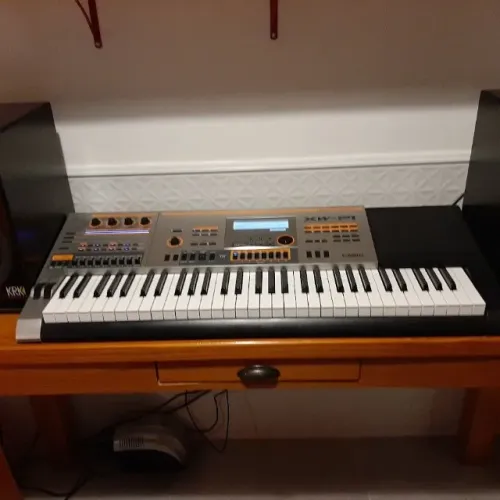 Teclado Casio XW-P1 com bag e suporte