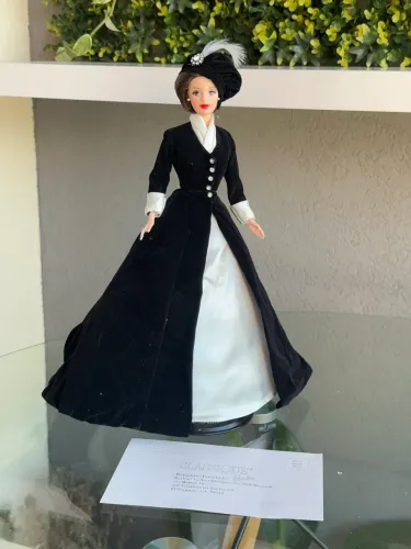 Boneca Barbie collector Romantic interlude Classique