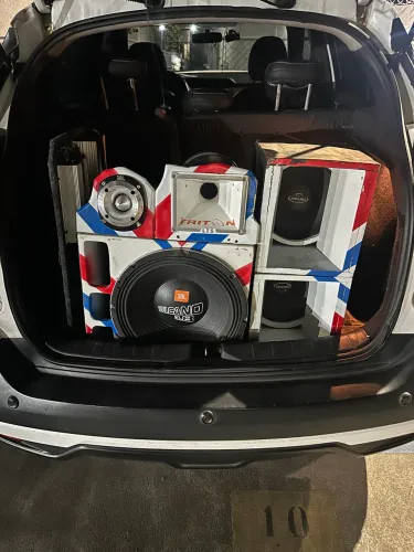 Som automotivo completo