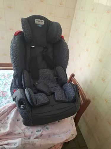 CADEIRINHA P/ CARRO BURIGOTTO MATRIX EVOLUCION, EM OTIMO ESTADO