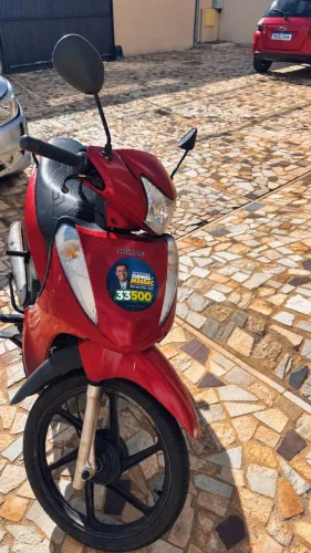 Vendo moto biz 125 flex