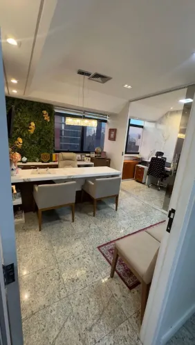 //Sala comercial mobiliada no Millenium 