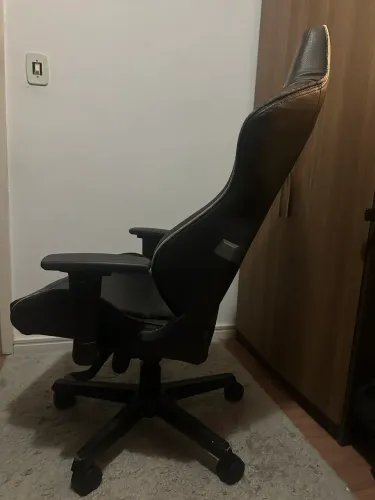 Cadeira DXRacer DJ-Series - Black (DJ133/N) 