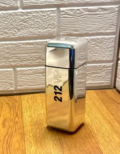 Perfume 212