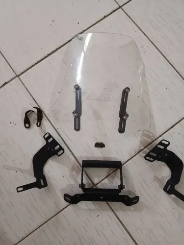 Parabrisa bolha adaptada para 190