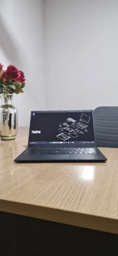 Notebook Lenovo Thinkpad X1 Carbon i7 16Gb 512Gb SSD NVMe Touch FHD (Garantia)