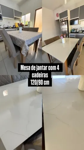 Mesa com 4 cadeiras 