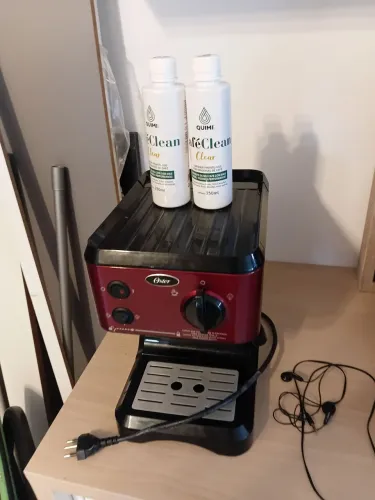 Cafeteira Oster Cappuccino - leiteiras, distribuidor e 2 descalcificadores de brinde.