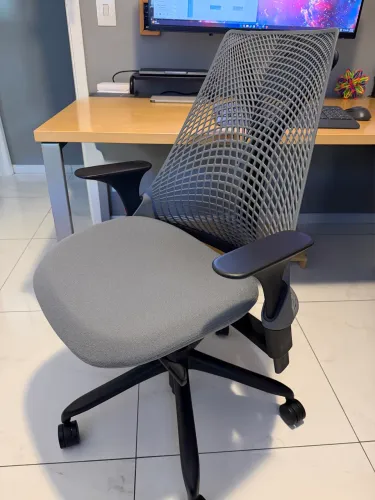 Cadeira Sayl Herman Miller novíssima
