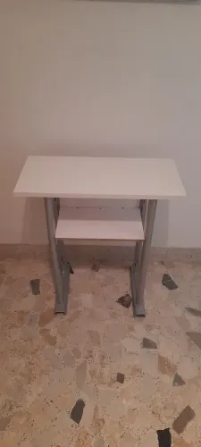 Mesa de café e chá, pronta para o uso e no PRECINHO 