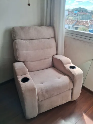 Poltrona reclinável