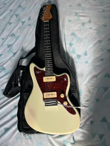 Guitarra Elétrica Tagima TW-61 P-90 JazzMaster 6 Cordas Vintage White