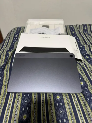 Tablet Samsung A11+ 11´ 6GB de RAM 128 GB 5G Cinza Android