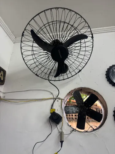 Vendo dois ventilador tufão
