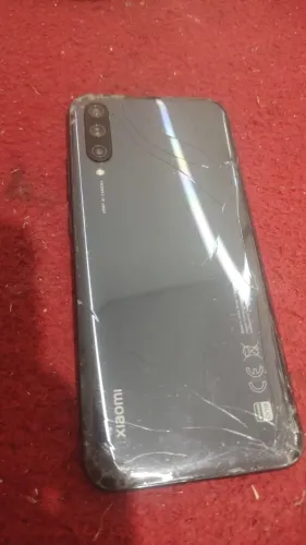 XIAOMI REDMI A3 128GB - APENAS TROCAR A TELA 