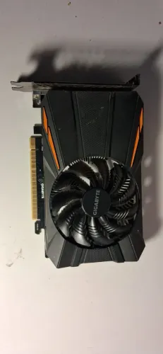 Placa de Vídeo Gigabyte GeForce GTX 1050 Ti 4GB - Ótimo Estado