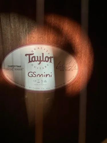 Violão Taylor GS Mini-e Koa - Braço Mahogany