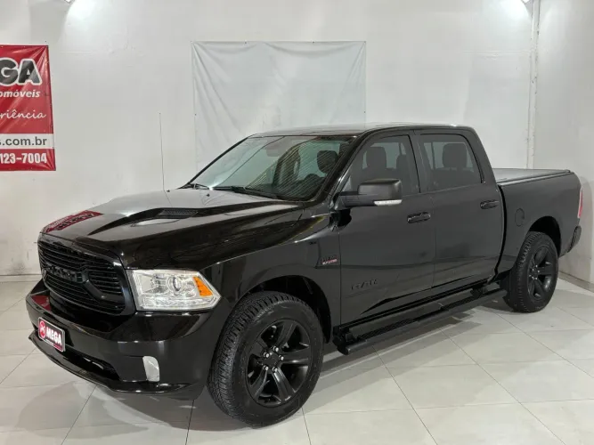 Ram Classic Laramie 5.7 V8 16V Gasolina 4X4 Aut. 2022