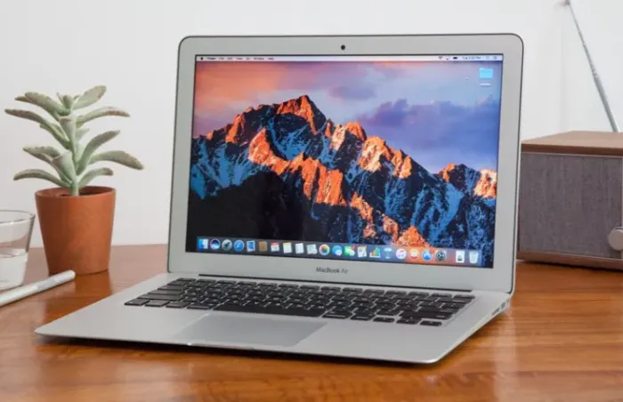 Macbook Air Macboor Air - 2017 Completo Seminovo