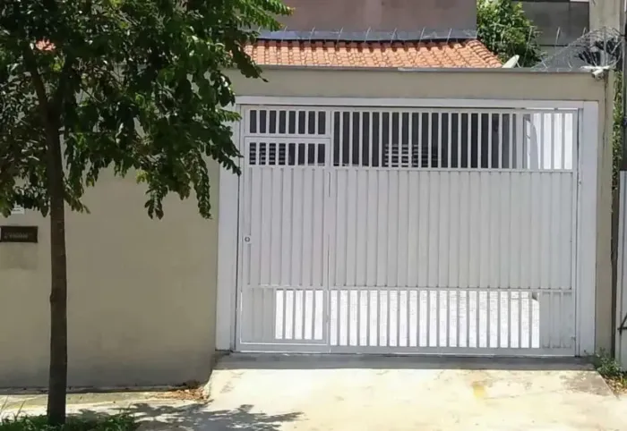 Casa comercial na Avenida Ricardo Medina Filho, 767 65 m²