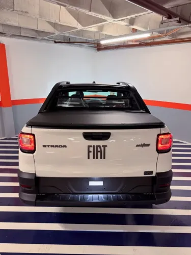 Fiat Strada Ultra 1.0 Flex Turbo CD Aut. 2027