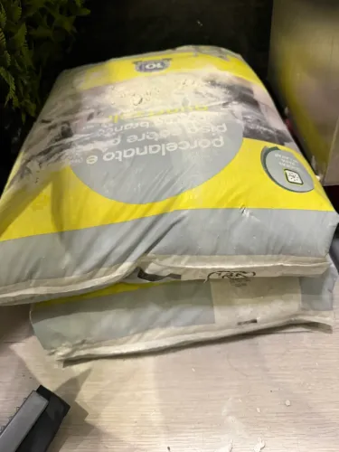 2 Argamassa piso sobre piso 20kg cada