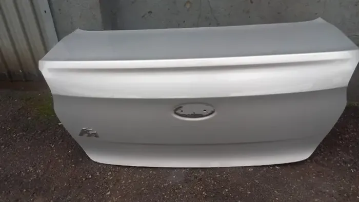 tampa traseira do ford ka sedan 2020
