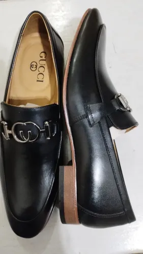Sapato GUCCI Lançamento