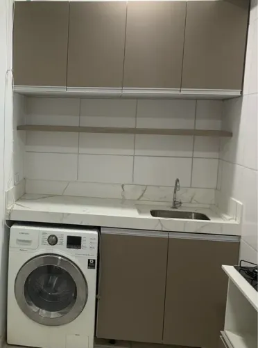 Armário para lavanderia 