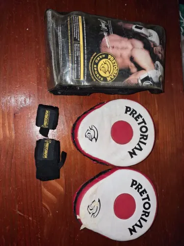 Par de Pads de Treinamento Pretorian