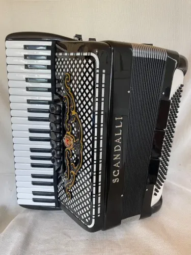 Acordeon/ Gaita Scandalli(Cordovox) 120 baixos