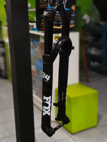Suspensão Fox 34 120mm step cast