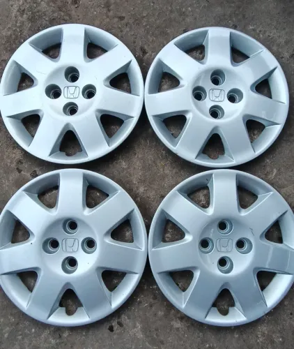 Jogo de quatro calota Honda Civic aro 15, ano 2001