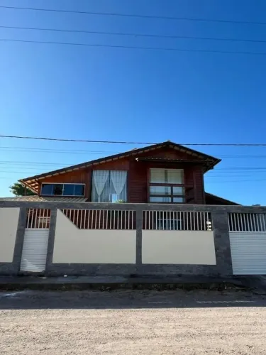 Casa em Condomínio Fechado Guarita segurança. em Pontal de Santa Mônica - Guarapari - ES