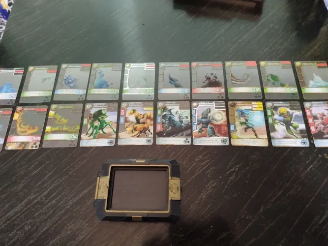 Dispositivo X- Reader + Peck de cartas Redakai
