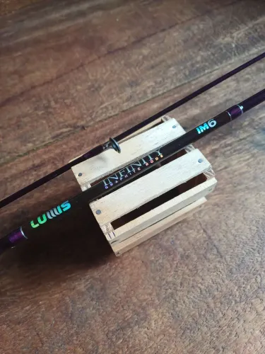 VARA DE PESCA LUMIS INFINITY MOLINETE TAMANHO 5.3 17 LIBRAS 