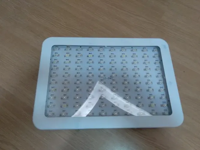 PAINEL LED 1000W, PARA ESTUFA. MARCA GROW LIGHT