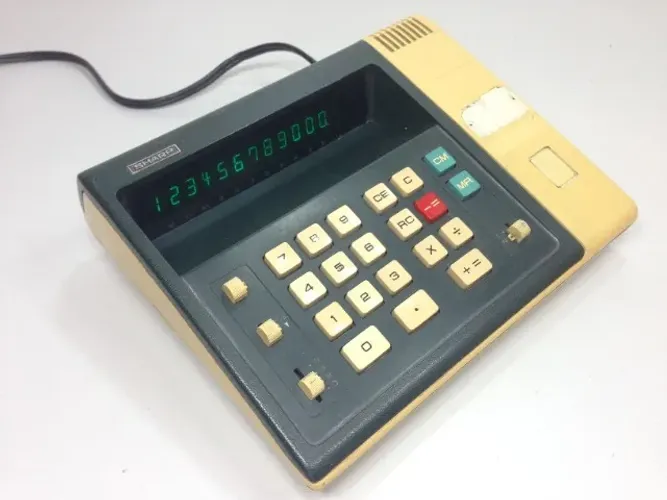 Calculadora Antiga Sharp 110v Retro Vintage -(Usado)*Funcionando*