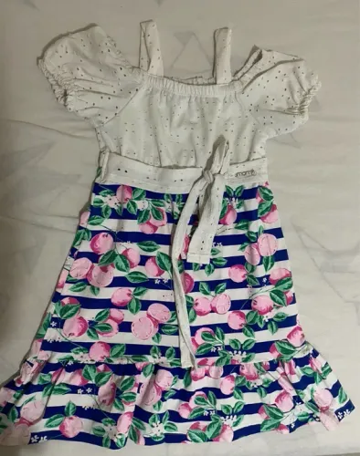 Vestido Momi tamanho 6
