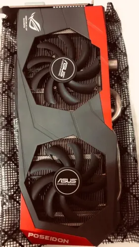 Placa de Vídeo ASUS GTX 770 Poseidon 2GB DDR5 - Impecável!