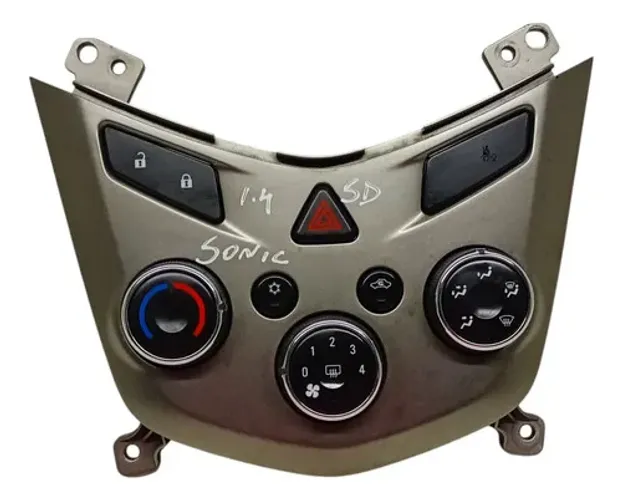 Comando Ar Condicionado Chevrolet Sonic 2011 2016 *