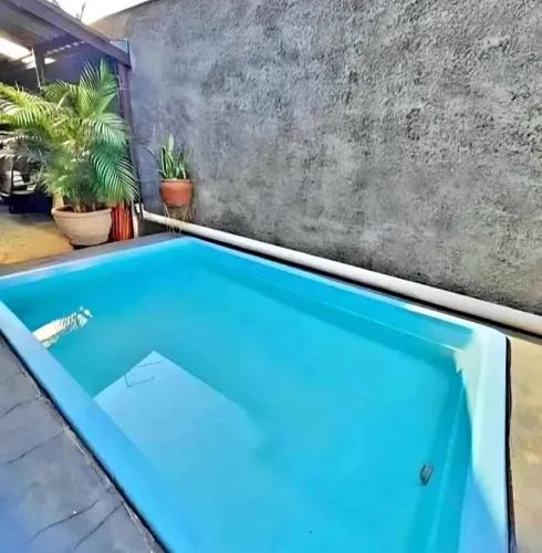 CASA A PRONTA ENTREGA NO ADRIANOPOLIS, PRÓXIMO A ESBAM - Documentação em dia.