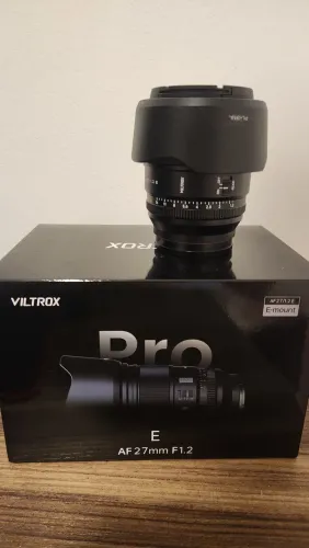 Lente Viltrox Pro AF 27mm F1.2 E-mount