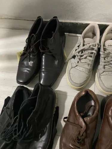 Lote de sapatos para sair rápido